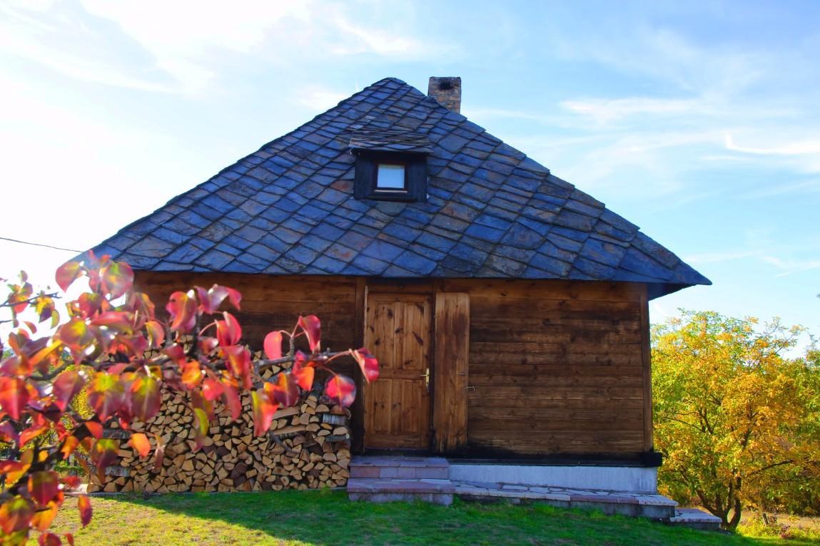 Cabin Menka Sirogojno Exterior photo